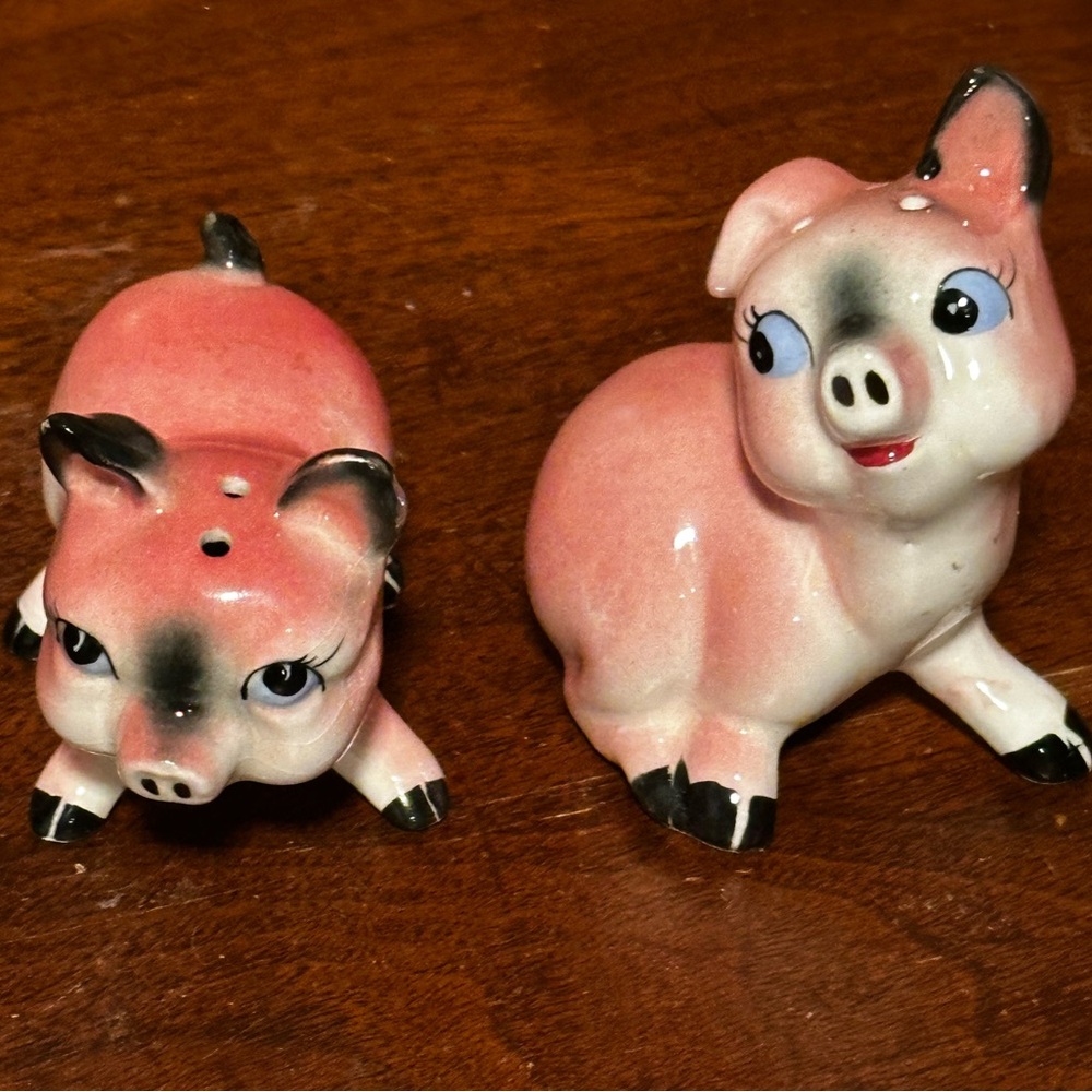 Vintage Pink Pig Salt Pepper Shakers Ceramic Japan